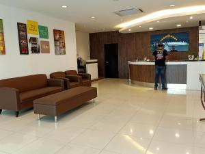 Lobbyen eller receptionen på Tras Mutiara Hotel Bentong