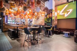Generator Barcelona餐厅或其他用餐的地方