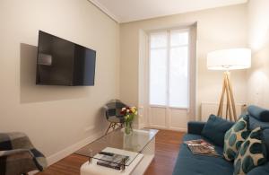 Telewizja i/lub zestaw kina domowego w obiekcie Santa Clara by Oldtown Apartments