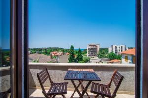 Balkón nebo terasa v ubytování Apartmani Ivan Pula