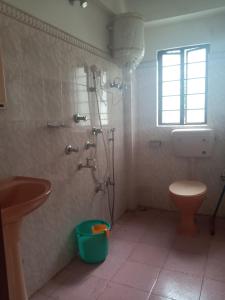 Phòng tắm tại Khi Gha Thang