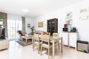 Kuchyňa alebo kuchynka v ubytovaní Vivienda vacacional La Laguna Luxe