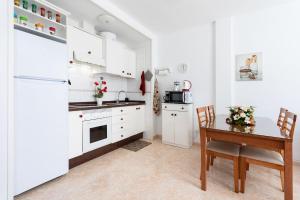 Kuchyňa alebo kuchynka v ubytovaní Vivienda vacacional La Laguna Luxe