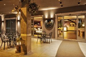 A restaurant or other place to eat at Hotel Marina Bay Göcek