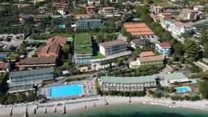 Bazén v ubytovaní Hotel Ideal alebo v jeho blízkosti