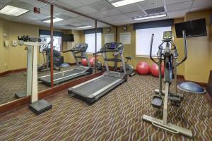 The fitness centre and/or fitness facilities at Holiday Inn Express Hotel & Suites Emporia, an IHG Hotel