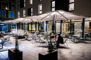 Restavracija oz. druge možnosti za prehrano v nastanitvi Holiday Inn Express Karlsruhe - City Park, an IHG Hotel