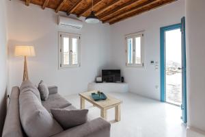 Гостиная зона в Livadi House