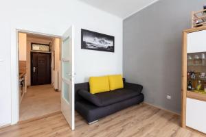 Fotografie z fotogalerie ubytování Sunny renovated Apartment close to downtown ve Vídni