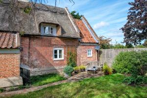 Zdjęcie z galerii obiektu Thatch Cottage - luxury Norfolk Hideaway w mieście Norwich