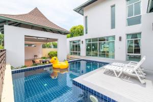 AnB-Glass House pool villa-3BR close to Jomtien beach