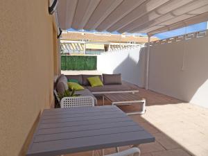 Balkón alebo terasa v ubytovaní SUNSET BEACH - Playa de Rabdells -OLIVA