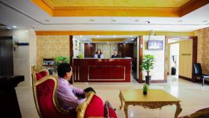 The lobby or reception area at Green House Hotel Suites & Apartment