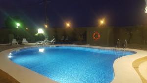 Bazén v ubytování Hotel Castellverd nebo v jeho okolí