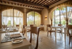 En restaurang eller annat matställe på Hotel Borgo Di Cortefreda