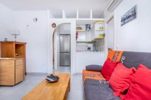 A kitchen or kitchenette at 053 La Mata Dunes - Alicante Real Estate