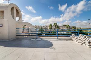 A balcony or terrace at 053 La Mata Dunes - Alicante Real Estate