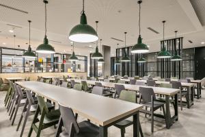 Un restaurante o sitio para comer en Acta Voraport