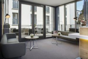 Posezení v ubytování Holiday Inn Express Baden-Baden by IHG + 33 fotografií