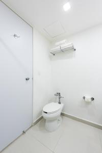 Un baño de Hotel Casa Blanca