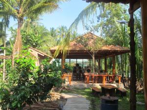 Zahrada ubytování Homestay Xóm Dừa Nước