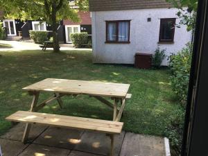 Photo de la galerie de l'établissement 20 Strawberry Hill cosy cottage sleeps 5, à Hayle 16 autres photos