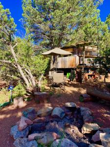 Gallery image of The Chi-Treehouse at Sunny Mellow Eco Villa in Tijeras