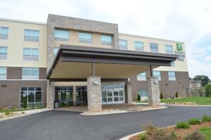 Gallery image of Holiday Inn Express & Suites - Charlotte NE - University Area, an IHG Hotel in Charlotte