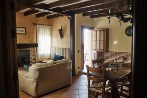 Χώρος καθιστικού στο Casa Rural El Cantueso