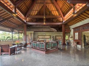 Гостиная зона в Bali Spirit Hotel and Spa, Ubud