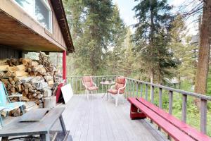 Gallery image of The Creekside Cabin in Cascade