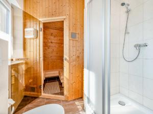 ViereggeにあるReetdachhaus mit Sauna und Boddenblick - D 128.036のギャラリーの写真