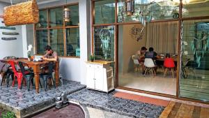 Restoran atau tempat makan lain di OsteL By OstiC