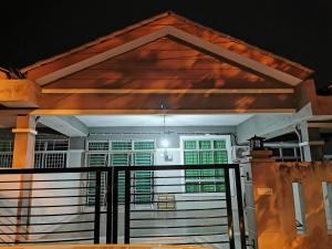 a view of a house from the front porch at HOMESTAY MURAH MELAKA Melayu Sahaja in Malacca