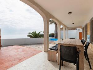 Fotografia z galérie ubytovania Villa in Vinaròs with Sea Views & Pool v destinácii Vinarós