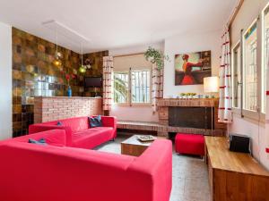 Fotografia z galérie ubytovania Villa in Vinaròs with Sea Views & Pool v destinácii Vinarós