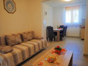Posezení v ubytování Apartment Jela at the seafront