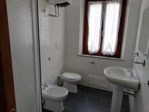 Koupelna v ubytování Il Castagno + 15 fotografií