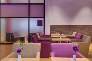 Posezení v ubytování IntercityHotel Berlin Hauptbahnhof