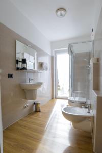 Ванная комната в Hotel Ristorante Miravalle