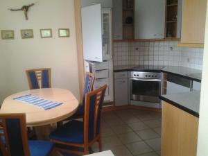 Kuchyň nebo kuchyňský kout v ubytování Ferienhaus Dorfruhe
