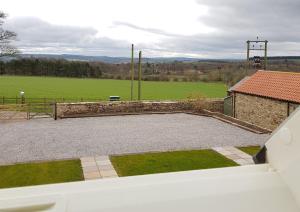 Příroda nedaleko prázdninového domu + 4 fotografie