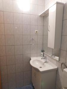 Koupelna v ubytování Apartments Žile