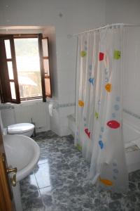 Phòng tắm tại Casa Pousadoira