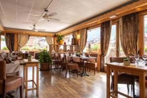 Posezení v ubytování Hôtel La Montagne