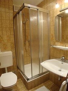 Koupelna v ubytování Hotel Gasthof Herderich