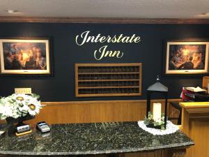 Fotografie z fotogalerie ubytování Interstate Inn v destinaci Roland