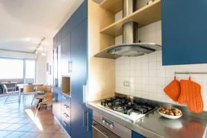 A cozinha ou kitchenette de Appartamento nel Verde sul Mare di Senigallia