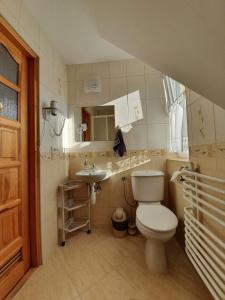 Kúpeľňa v ubytovaní Pokoje i Apartamenty Regionalny Styl ul Króle 1a Zakopane