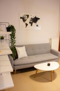 A seating area at Cozy Studio in Central Glyfada